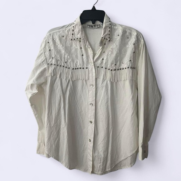Quizz Tops - White Button Down Shirt with Fringe and Studs